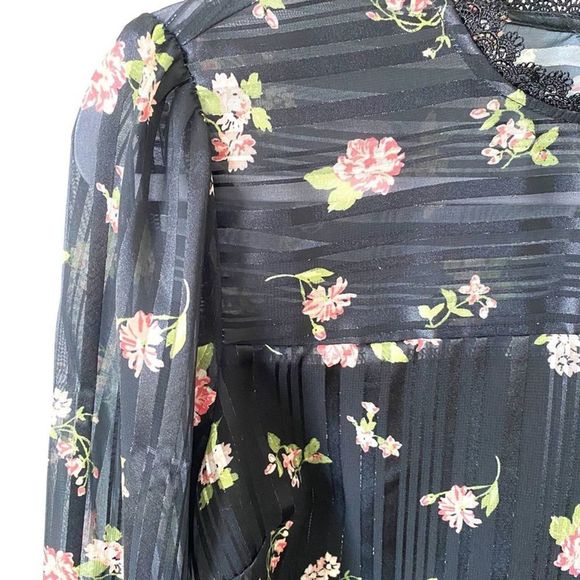 ModCloth Small Accentuated Ease Floral Blouse - Picture 6 of 16